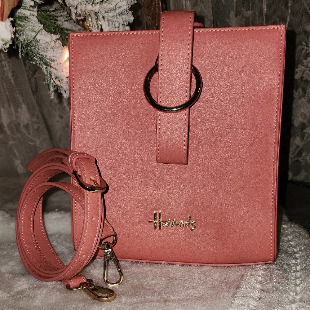 Harrods Structured Crossbody Tote • Dusty Coral Pink Faux Leather • Gold Ring